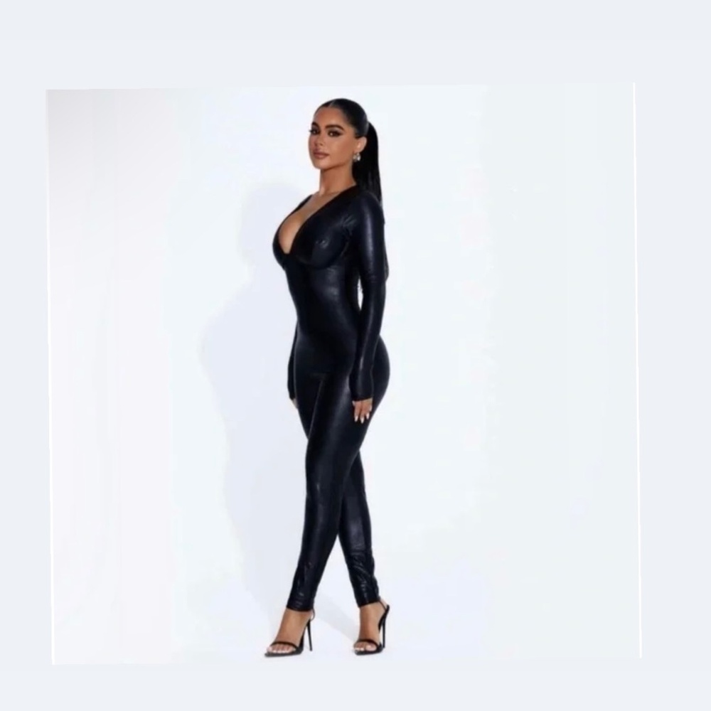 Like New Naked Wardrobe  Faux Leather Long Sleeve jumpsuit SOLD OUT ONLINE - Picture 3 of 5